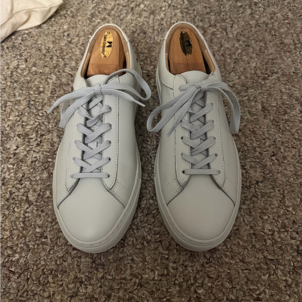 KOIO Men's Low-Top Sneakers in Light Gray